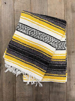 Classic Falsa Blanket